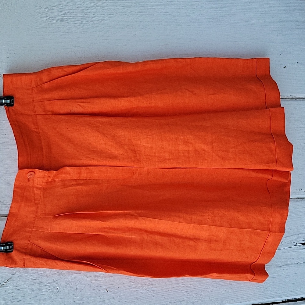 100 % Linen Bright Orange Pleated Shorts Size 12
